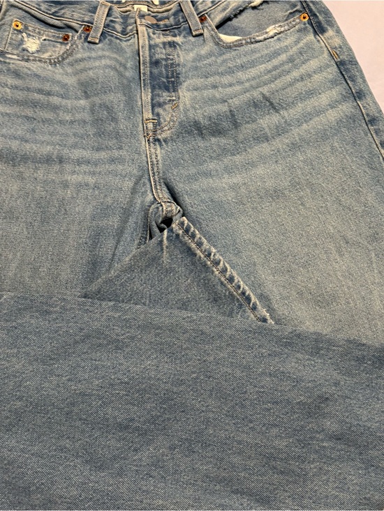 Universal Thread Denim - Universal Thread Light Wash Straight baggyLeg Jeans